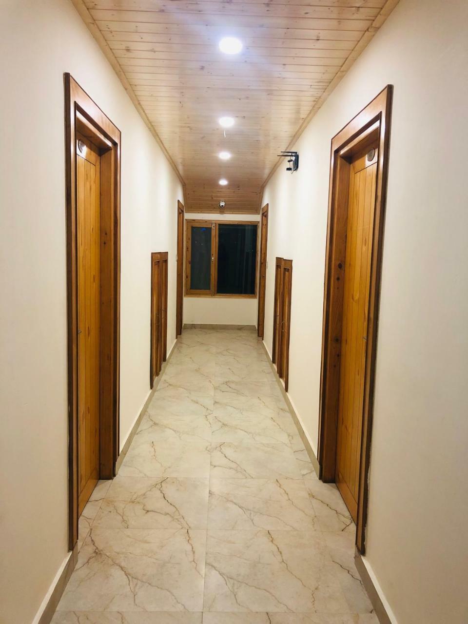 Pashmina Hotel Manali  Bagian luar foto